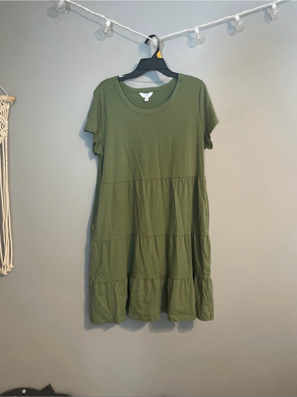 Time and Tru Olive Green Tiered Short Sleeve Dress